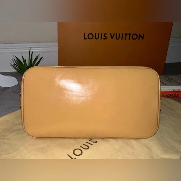 🔥Louis Vuitton Alma - Picture 9 of 15